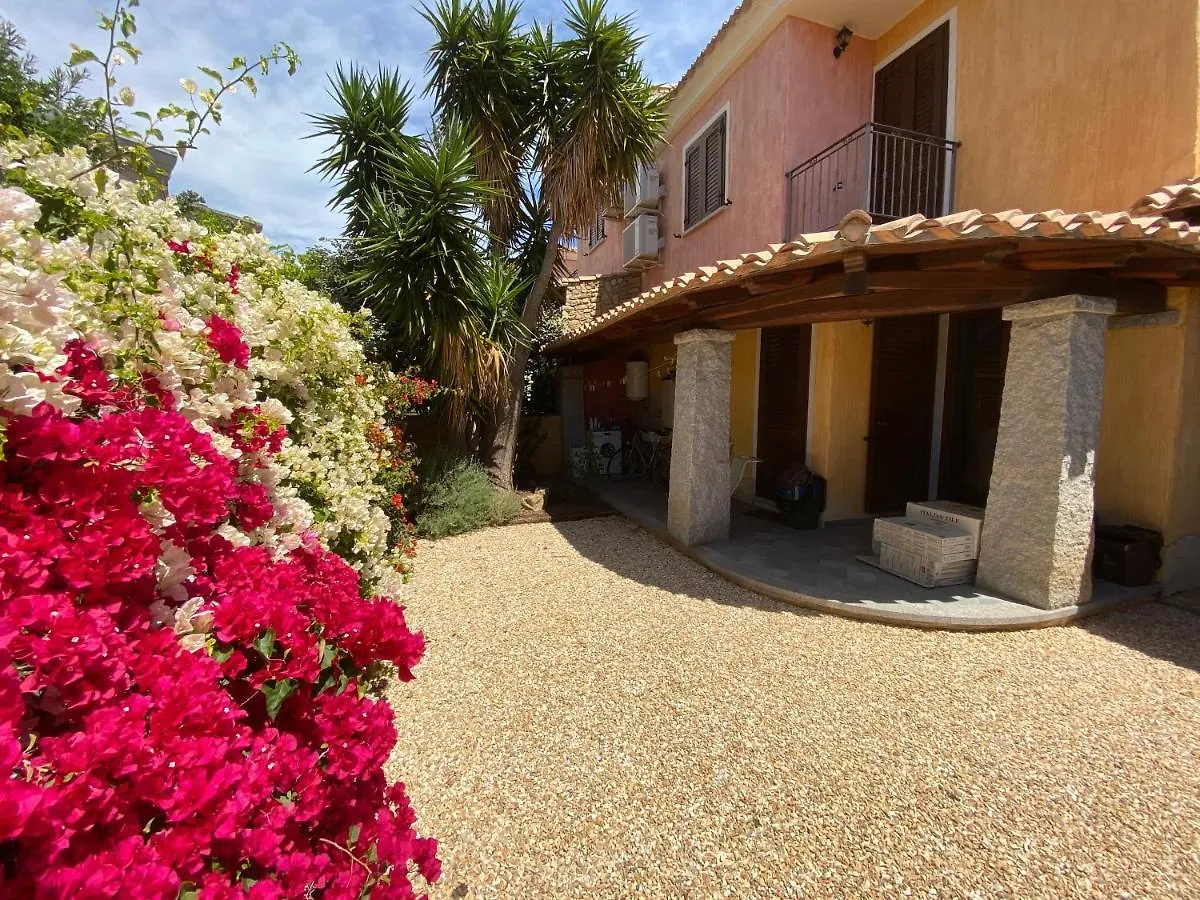 Sa Villarose By La Via Del Mare Viaggi E Vacanze فيلاّسيمِيوس 0*,