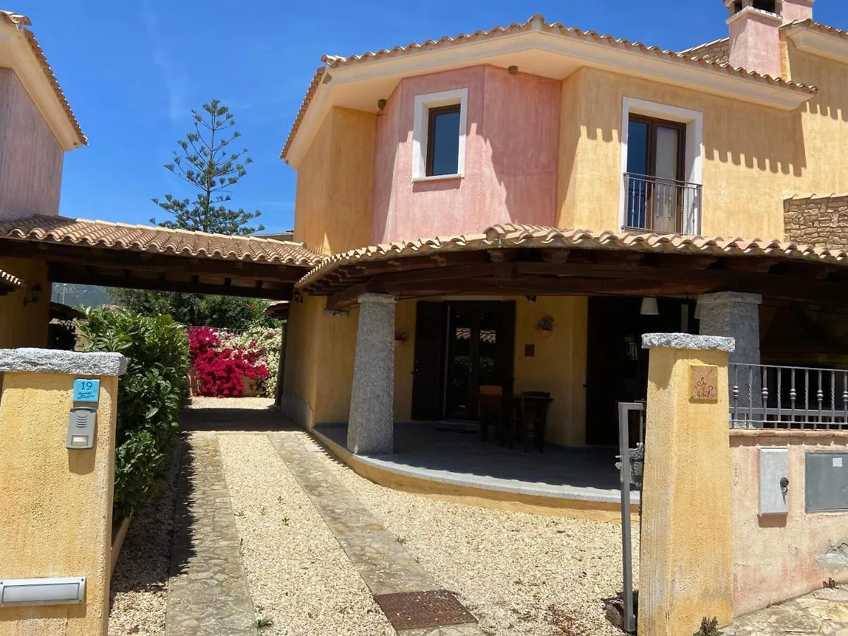 بيت للعطل Sa Villarose By La Via Del Mare Viaggi E Vacanze فيلاّسيمِيوس